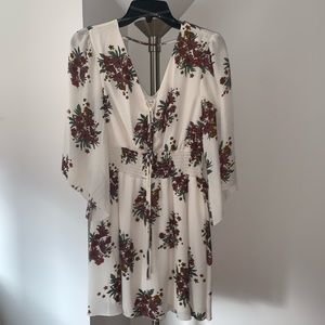 Bailey Blue Floral bell sleeves dress size M